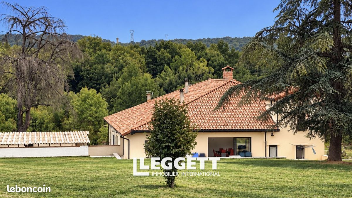 Maison 14 pièces 500 m² · à Lafitte · 500 m² · 595 000 €