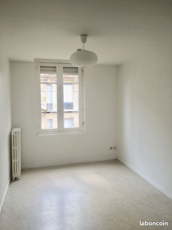 Appartement 1 pièce 14 m² · à Reims · 14 m² · 360 €