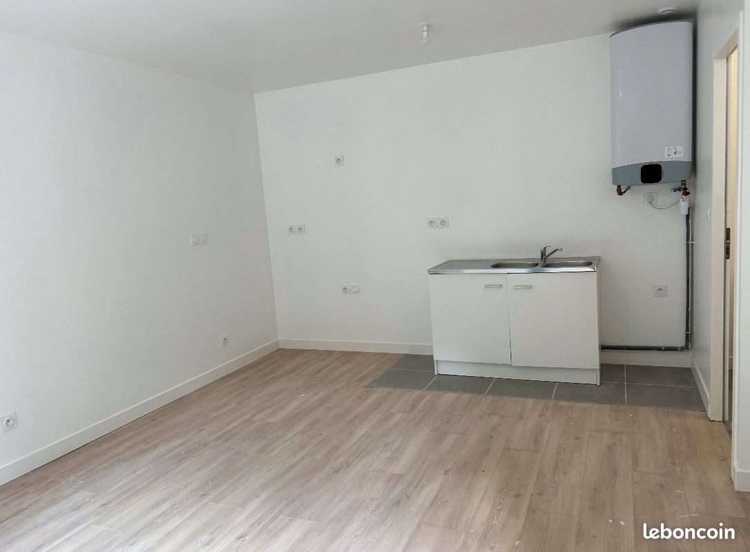Appartement 1 pièce 24 m² · à La Ferté-Alais · 24 m² · 89 000 €