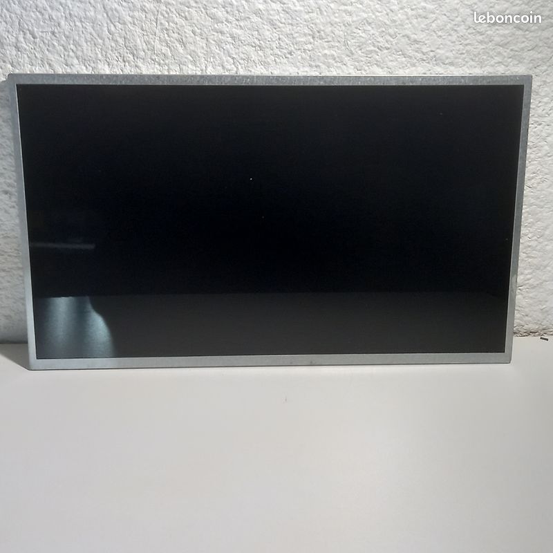 Dalle LED 14 pouces 40 pin connecteur bas gauche (image 1)