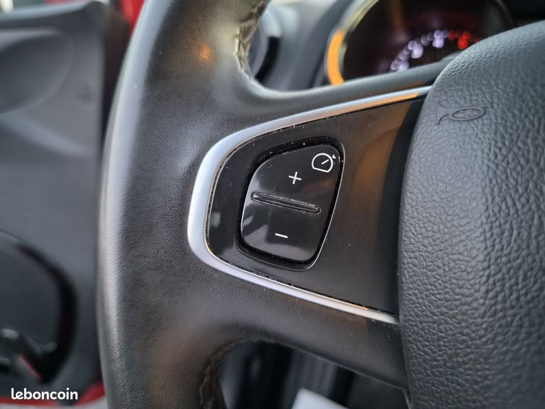 Renault CLIO IV ESTATE 1.5 DCI 75CH ENERGY BUSINESS (image 19)