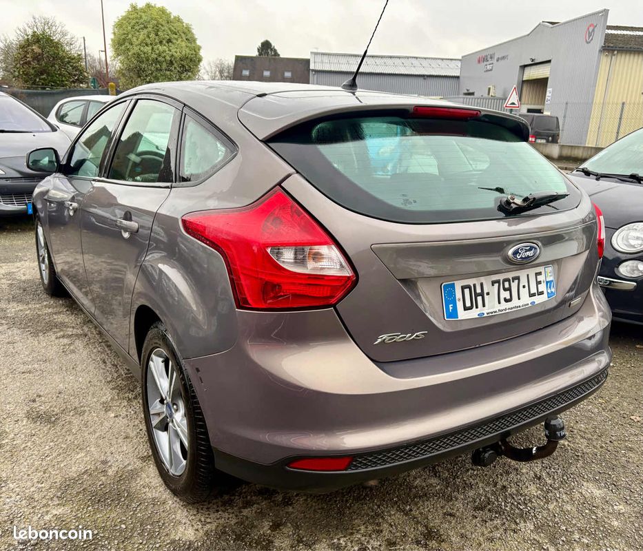 Ford focus (image 4)