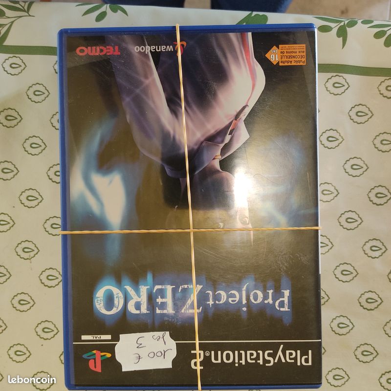 3 jeux Playstation collector 2 TBE (image 1)