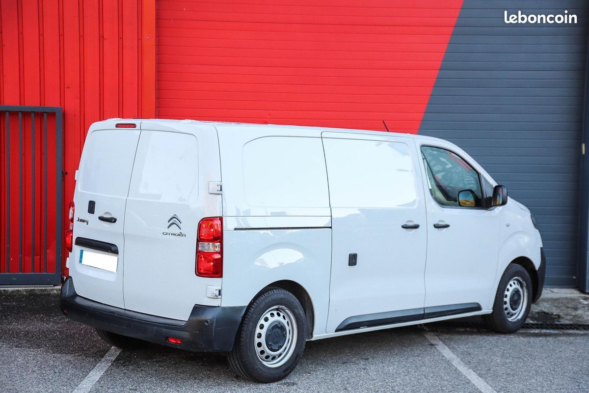 CITROEN JUMPY M 2.0 BlueHDi 180 EAT8 III FOURGON Driver CAMERA GPS (image 3)