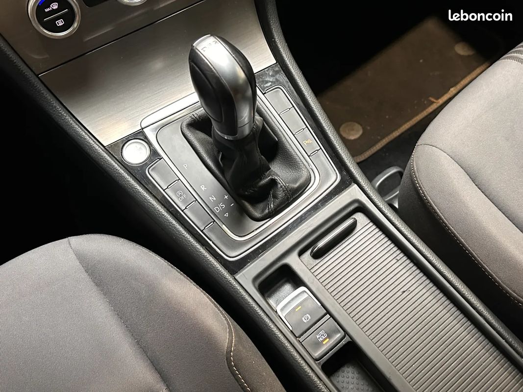 VOLKSWAGEN Golf 2.0 TDi 150ch Allstar - 2017 - Suivi complet - Boîte auto (image 22)