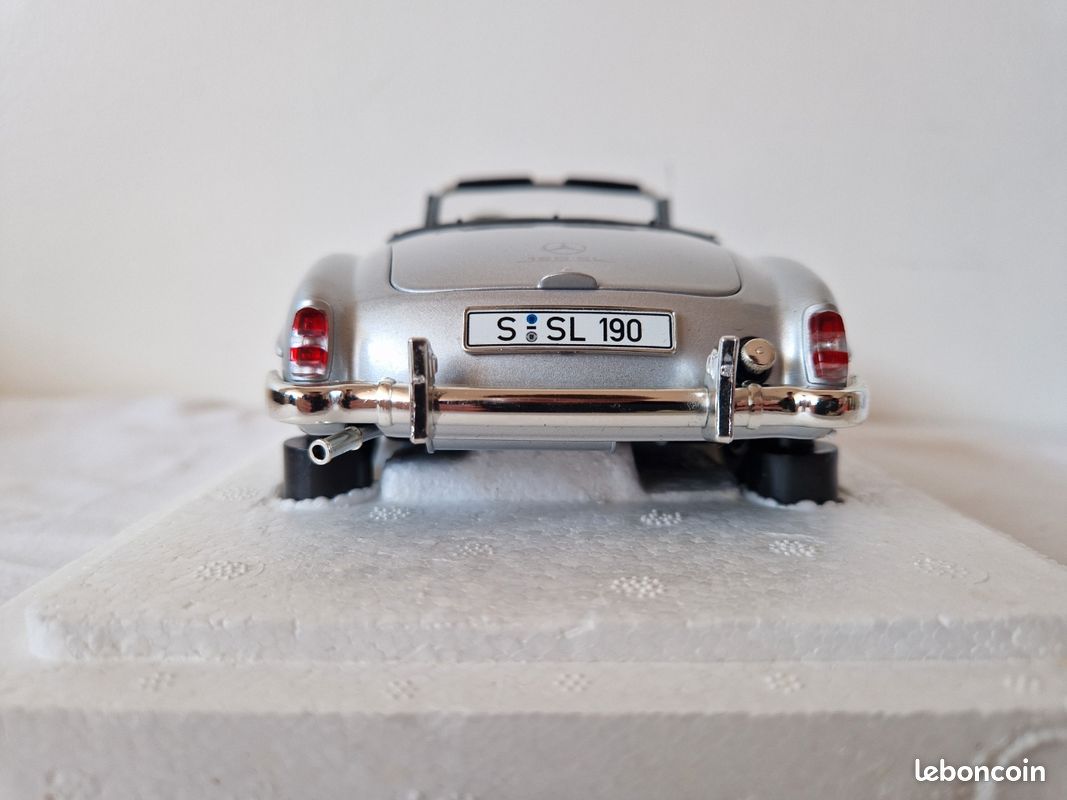 LE1006 MINICHAMPS 100037030 Voiture 1/18 1:18 Mercedes Benz 190SL 1955 noire