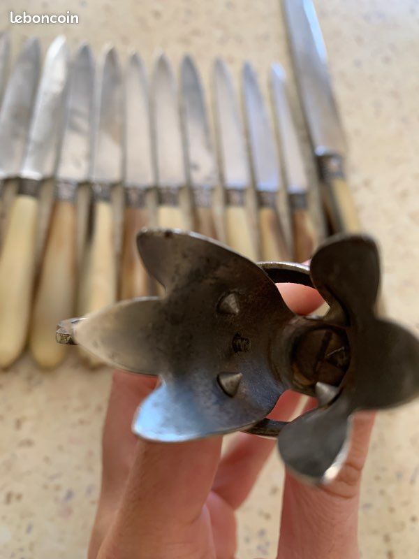 Lot de 12 couteaux anciens | Kaufen auf