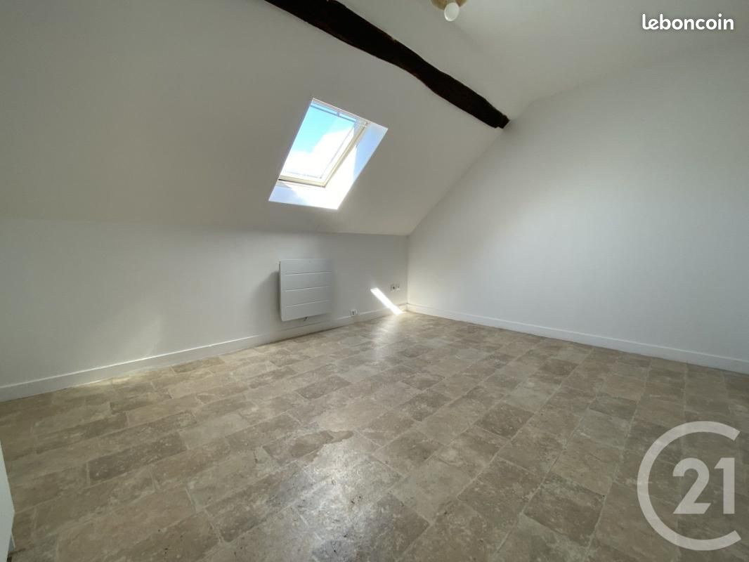 Appartement 2 pièces 25 m² · à Pont-Sainte-Maxence · 25 m² · 490 €/mois