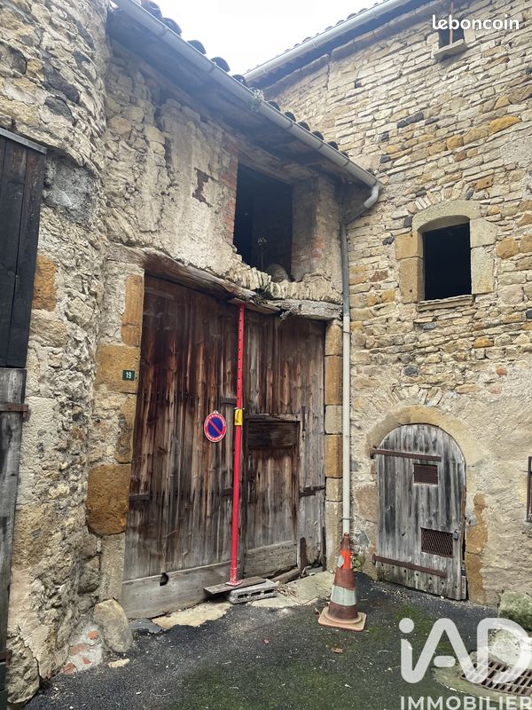 Maison 1 pièce 50 m² · à Plauzat · 50 m² · 24 000 €