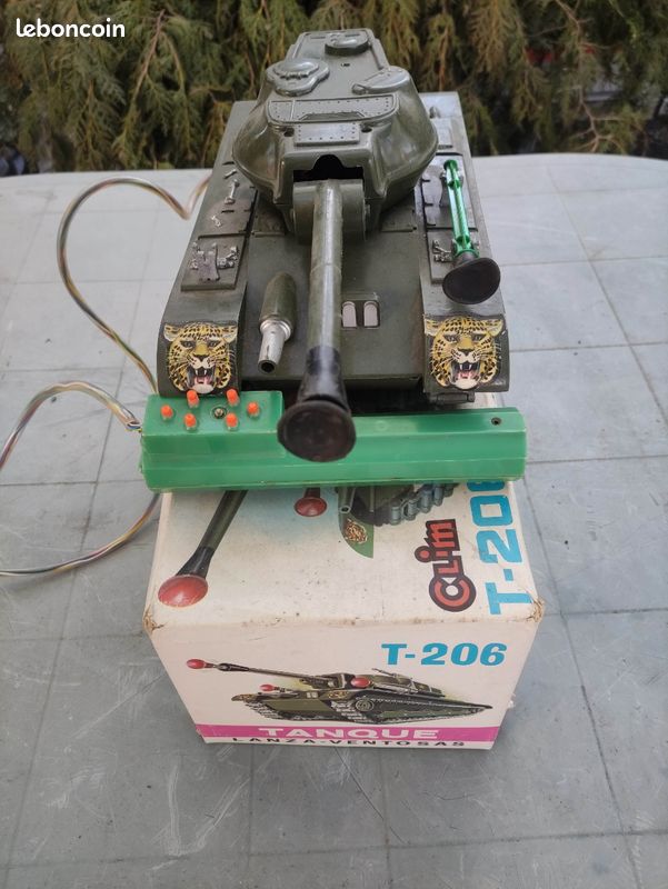 Ancien Tank T-206 CLIM à Lances Ventouses – Jouet Collection Plastique, Boîte D'origine