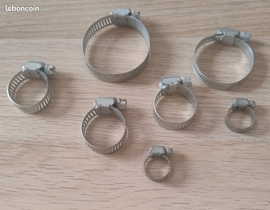 Lot de 7 colliers de serrage à vis neufs (image 1)