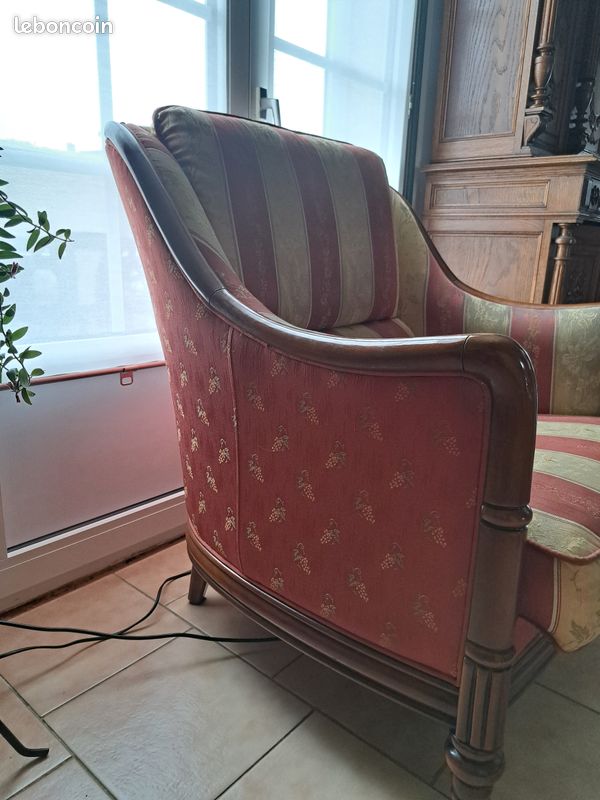Fauteuils tissu et bois 250 pièce (image 2)