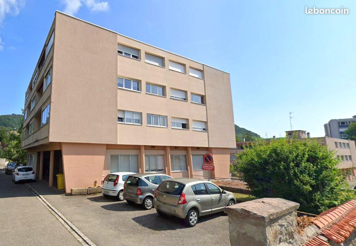 Appartement 3 pièces 65 m² · à Thann · 65 m² · 77 000 €