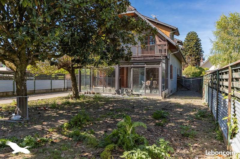 Maison 10 pièces 210 m² · à Séméac · 210 m² · 239 625 €
