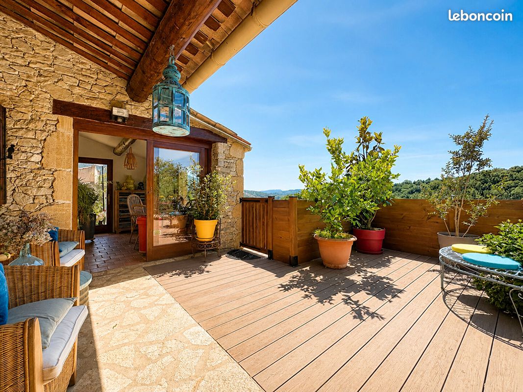 Maison 4 pièces 168 m² · à Nyons · 168 m² · 550 000 €