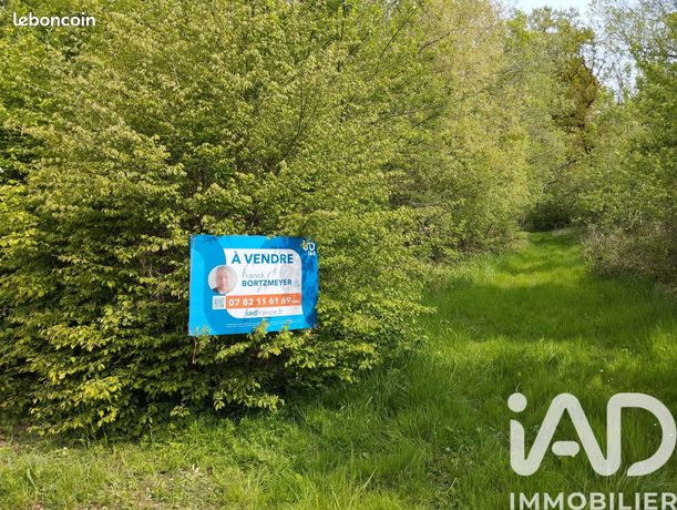 Terrain 2050 m² Vézilly