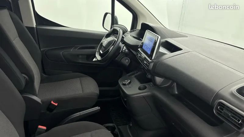Peugeot Partner Véhicule utilitaire ou Société M 950kg BlueHDi 130ch S&S EAT8 (image 15)