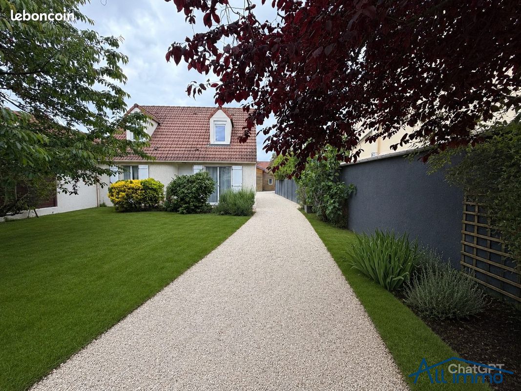 Maison 5 pièces 142 m² · à Saint-Maur-des-Fossés · 142 m² · 757 000 €