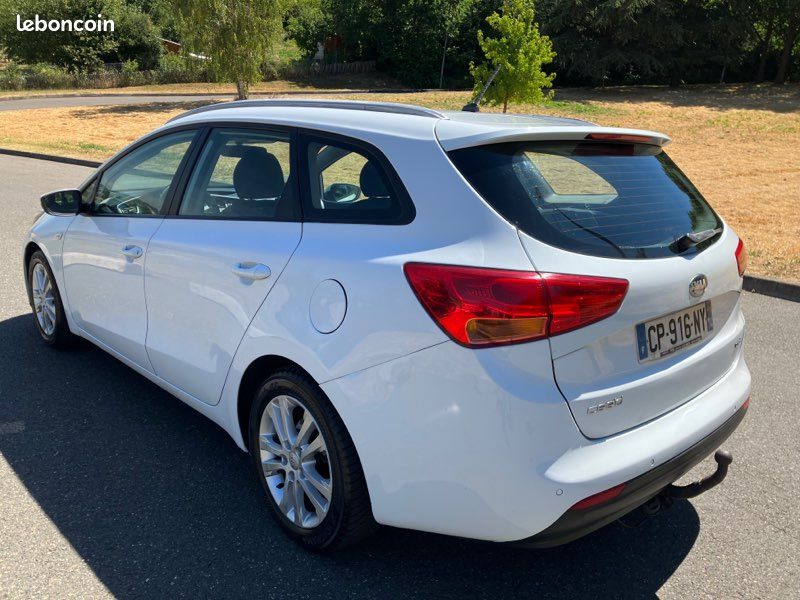 Kia ceed sw 1.6 crdi 110 ch (image 5)