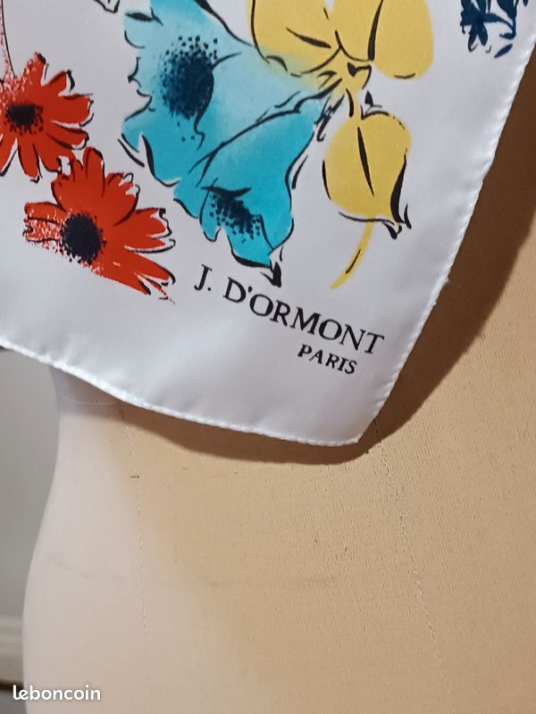 Écharpe vintage soie? J. D'Ormont Paris (image 3)