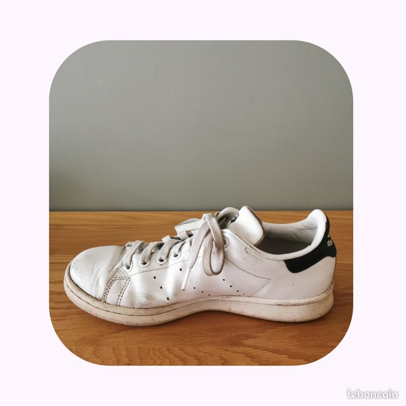 Une paire de baskets blanches, Stan Smith (image 11)