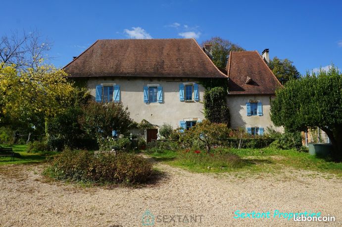 Propriété 8 pièces 300 m²