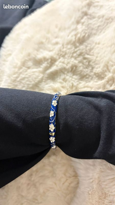 Éclat Doré – Bracelet Fleur Inoxydable (image 2)