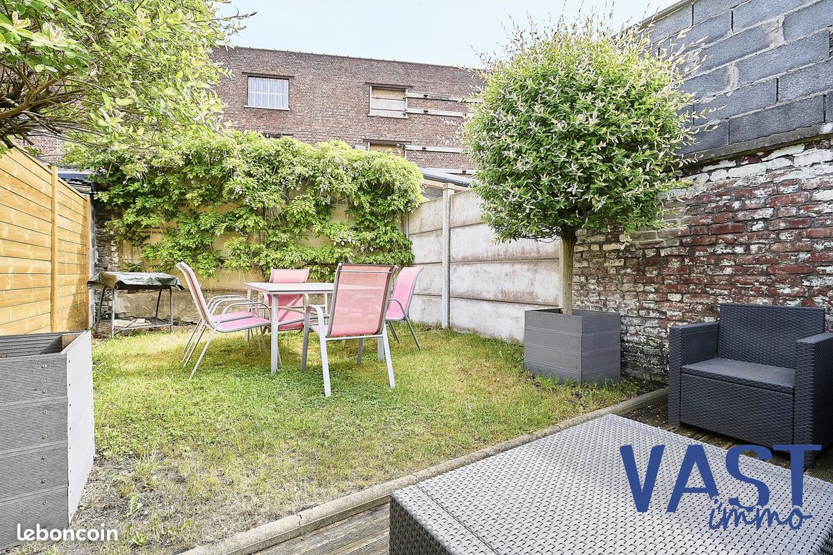 Maison 4 pièces 97 m² · à Tourcoing · 97 m² · 160 000 €