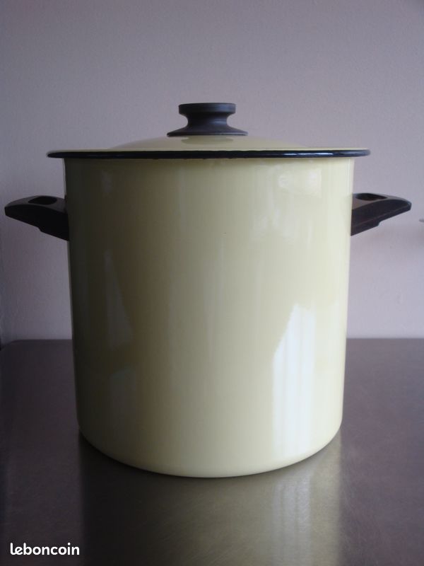 Basics Faitout rond en fonte émaillée avec couvercle - 7 L - Vert