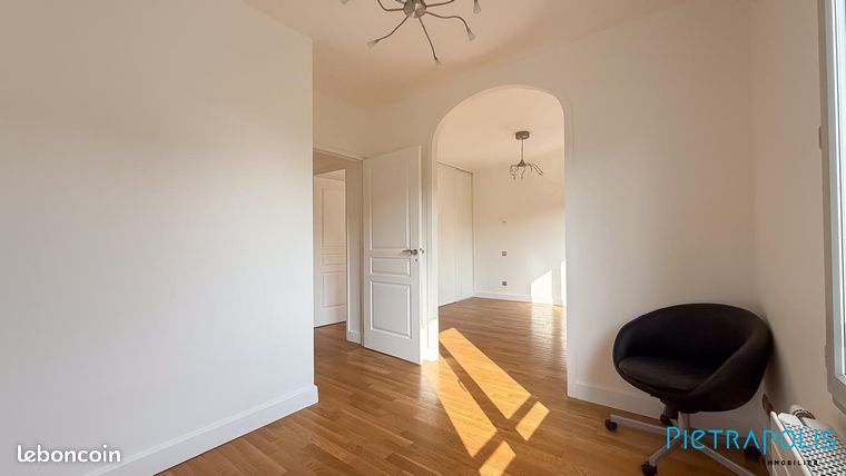 Maison de ville 6 pièces 142 m² — 16