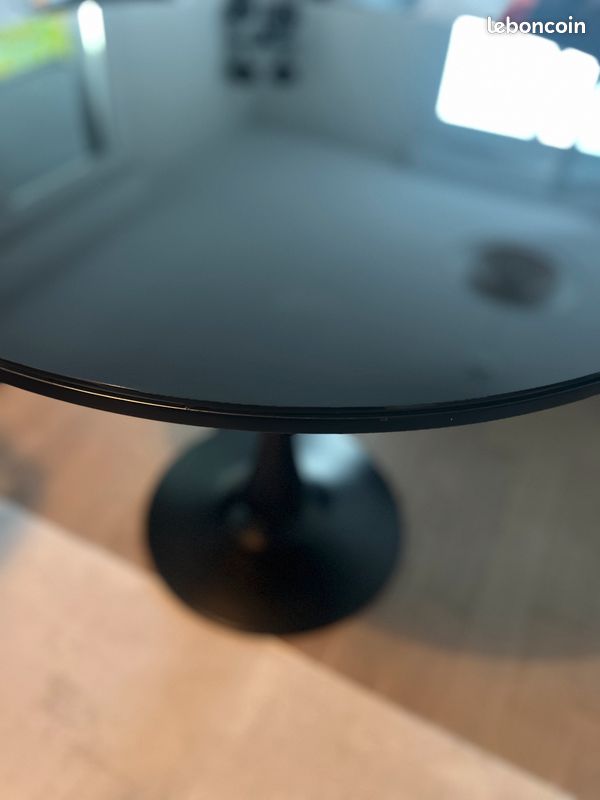 Table tulipe black plateau en verre (image 3)