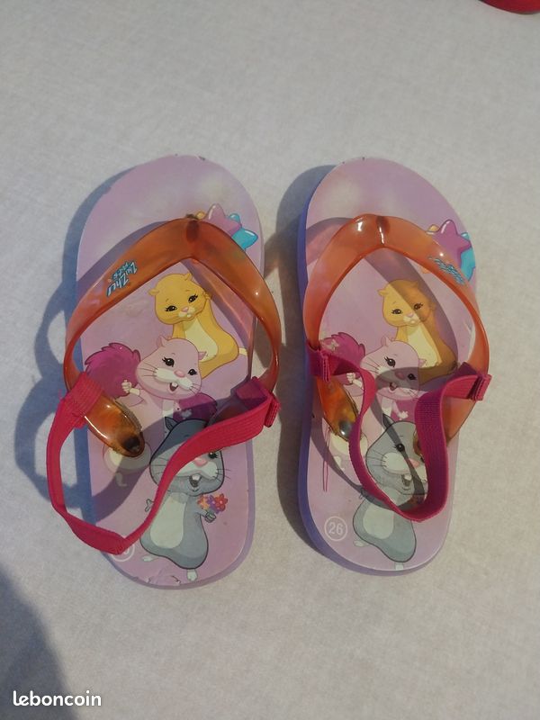 Tong avec élastique Chaussures