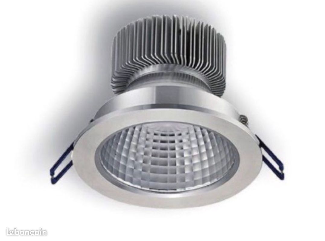 Spot LED encastré 15 watts 1200 lumens ( plusieurs disponibles ) (image 2)