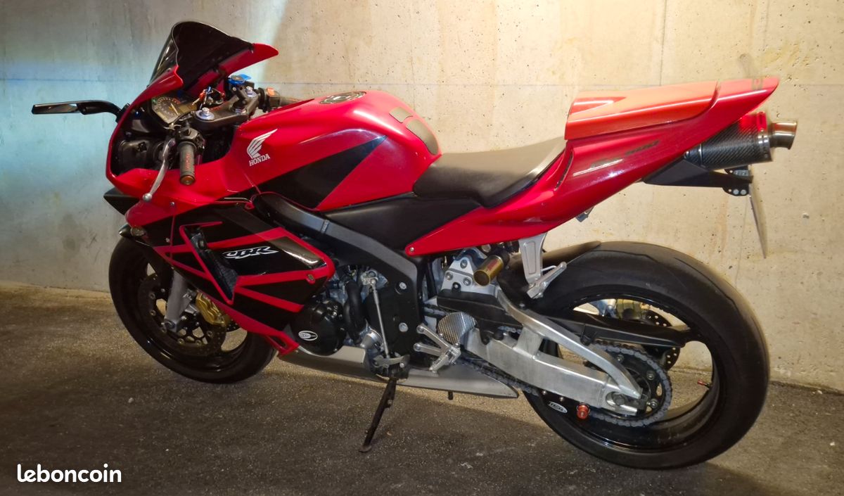 Honda cbr 600 rr - Motos