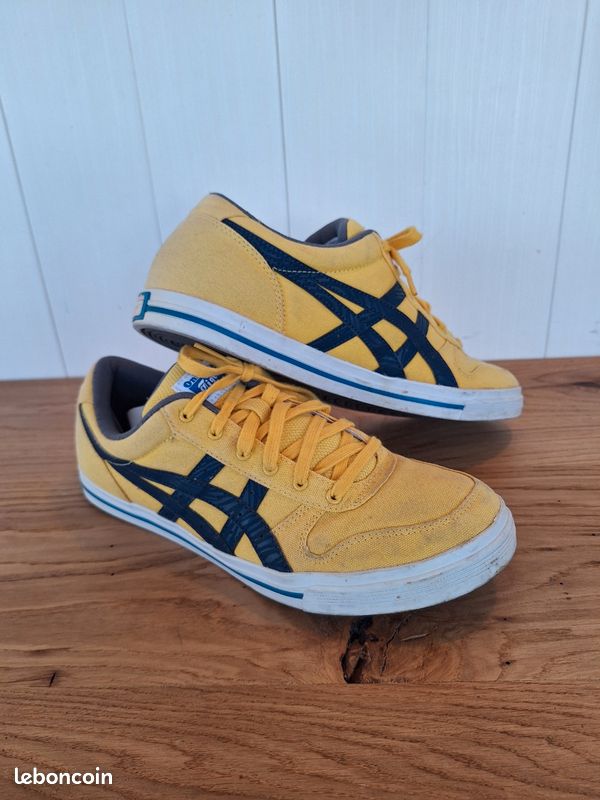 Asics onisuka tiger (image 1)