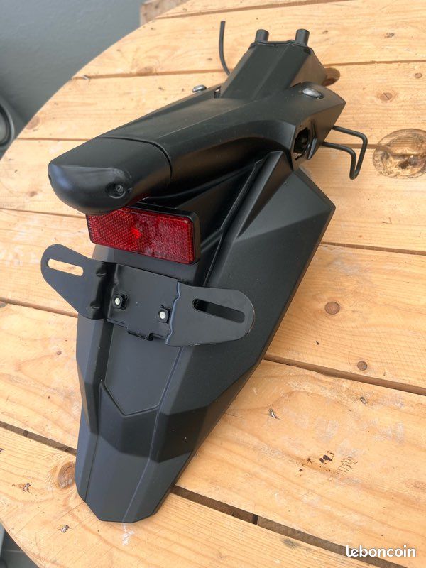 Support de plaque Kawasaki Z800 (image 2)