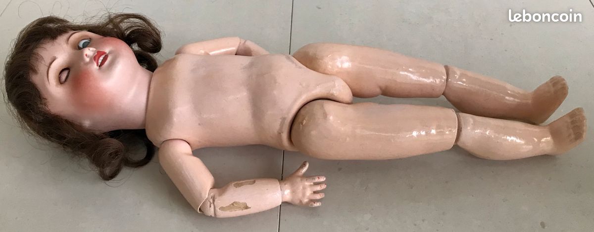 Ancienne poupée UNIS FRANCE 301, tête porcelaine, corps