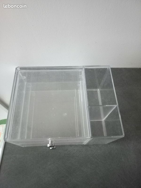 đ Rangement maquillage (image 2)