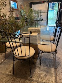 Belle Table à manger pour veranda ou jardin avec 8 chaises trés solides (image 1)