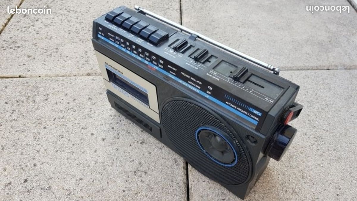Radio cassette Schneider TR 0725 (image 2)