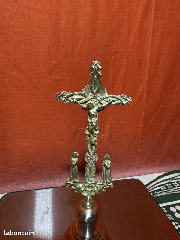 Ancien Crucifix d'Autel en Laiton / Bronze - Style Baroque avec Anges (image 3)