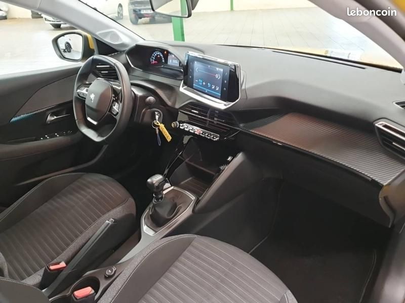 Peugeot 208 1.2 PureTech 100ch S&S Style 118g (image 14)