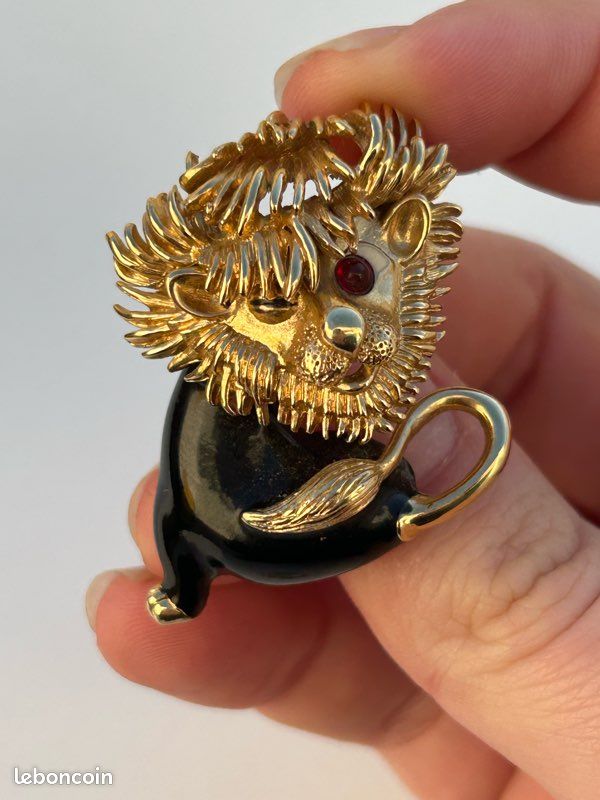 Broche Art nouveau vntage sgnée MFA Museum of Fne Arts, 3 perles