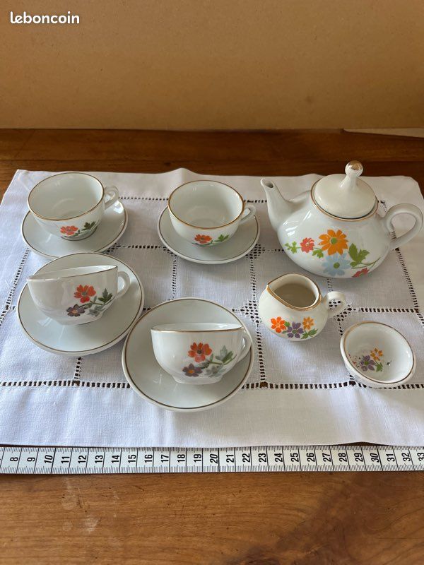 Ancienne Dînette Service à Café En Porcelaine – Années 60/70, Motif Floral