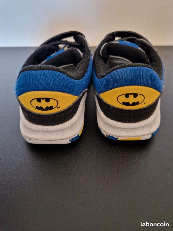T-shirt Batman Garçon Athlétisme - Taille 10 (Noir/Jaune) - Neuf Avec Étiquettes
