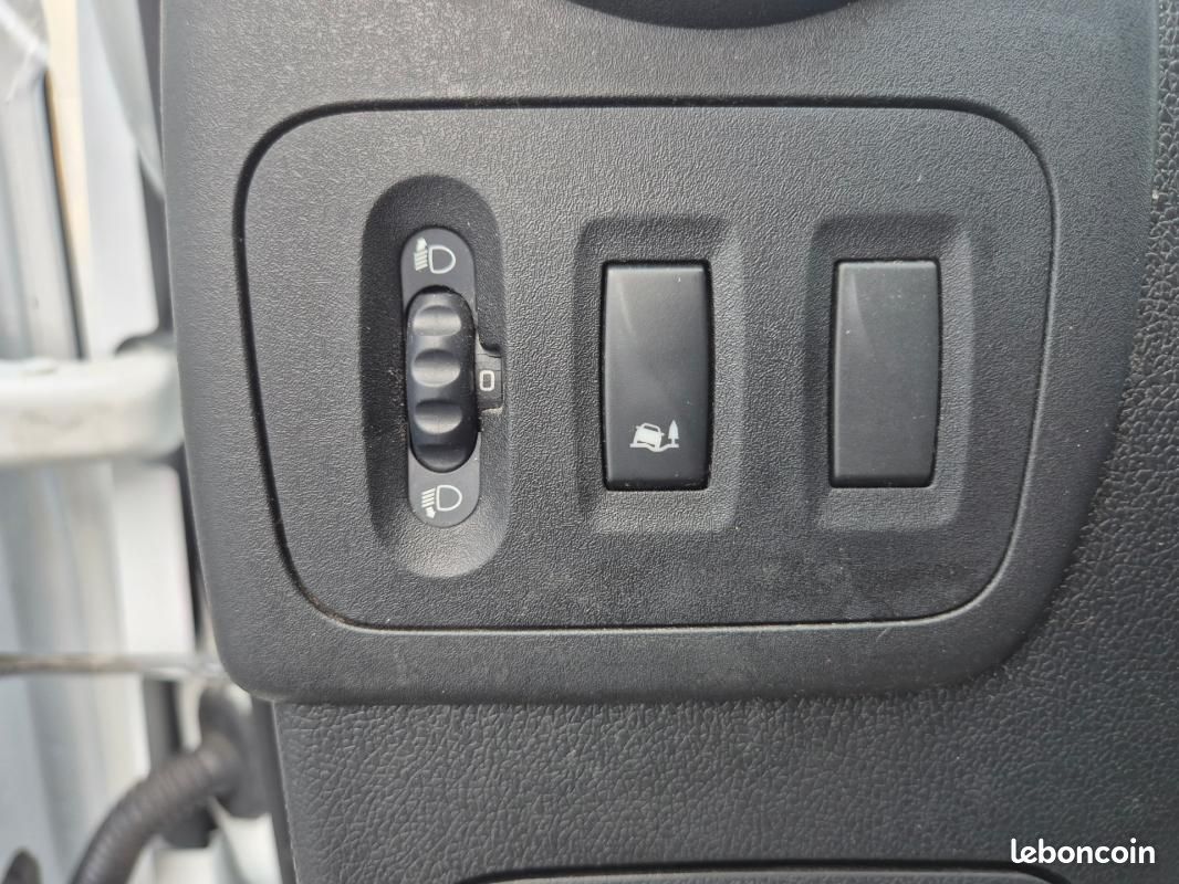 Renault Master PLATEAU RIDELLE SIMPLE + HAYON ELEVATEUR F3500 L3 2.3 DCI 130 CH GRAND CONFORT (image 29)