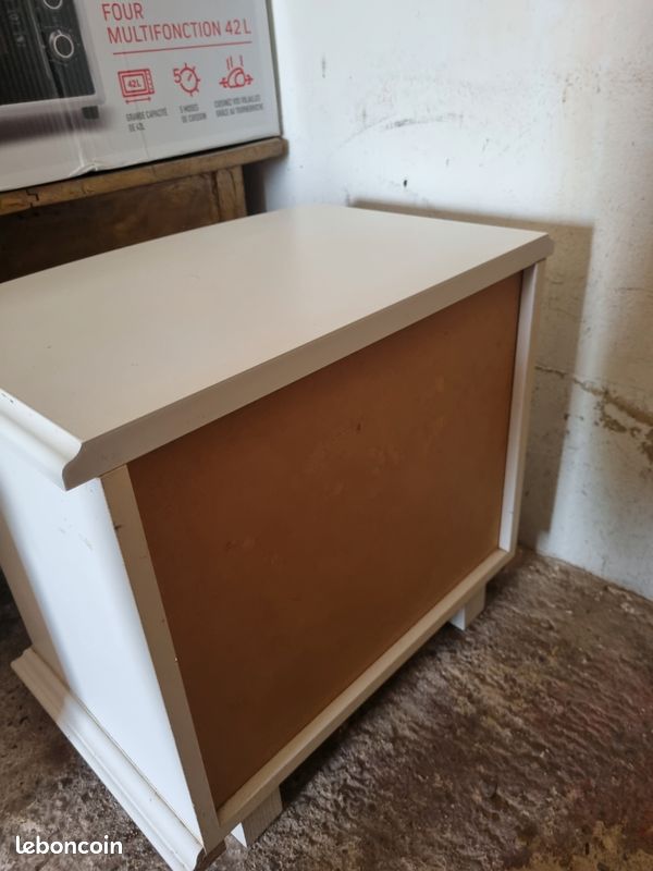 Table de chevet (image 3)