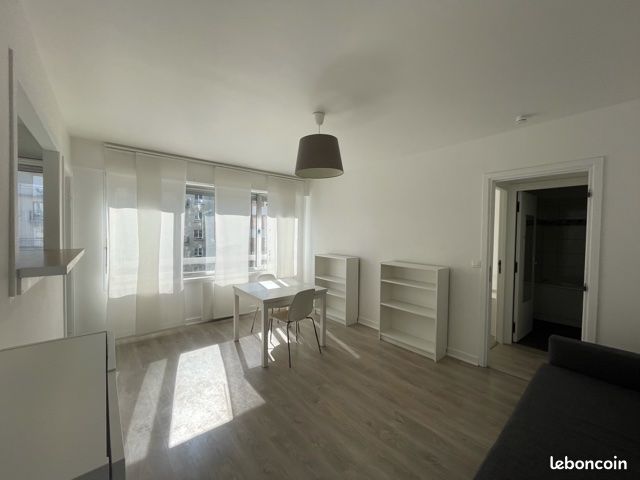 Appartement 2 pièces 42 m² · à Lille · 42 m² · 890 €/mois