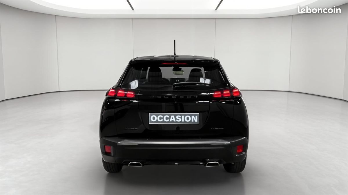 Peugeot 2008 Hybrid 145 e-DCS6 Style (image 5)