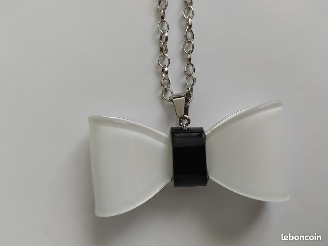 Bijou fantaisie collier n°052 (image 1)